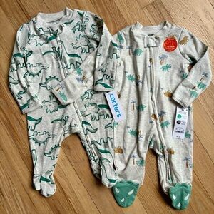 NWT Carter's baby 3mo dinosaur print Footies set of 2